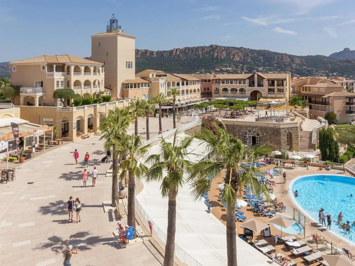 Апартаменты Studio 4 Pers Avec Terrasse Et Piscine A Saint-Raphael - Fr-1-504-665
